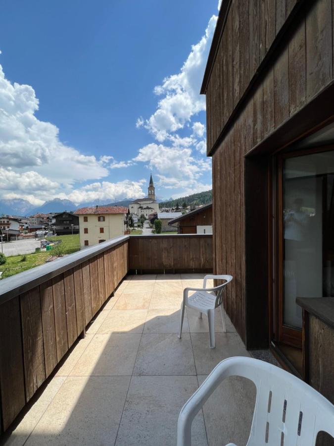 Hotel D'La Varda Di Topran D'Agata Paolo &C Sas 帕多拉 外观 照片