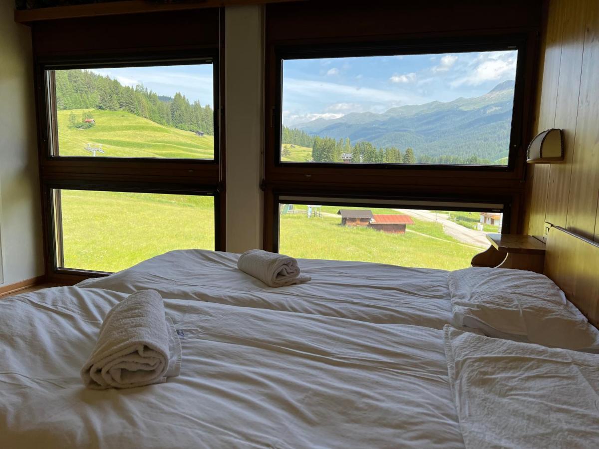 Hotel D'La Varda Di Topran D'Agata Paolo &C Sas 帕多拉 外观 照片