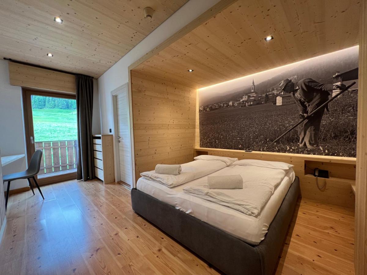 Hotel D'La Varda Di Topran D'Agata Paolo &C Sas 帕多拉 外观 照片