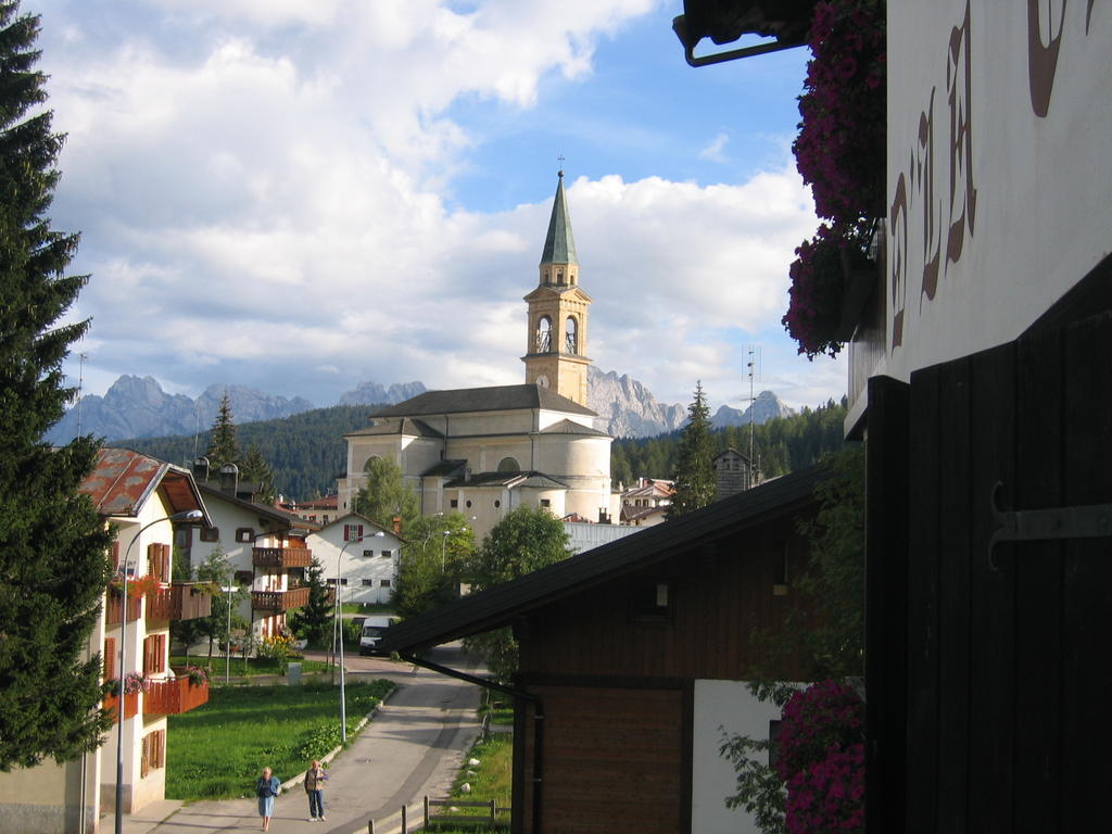Hotel D'La Varda Di Topran D'Agata Paolo &C Sas 帕多拉 客房 照片